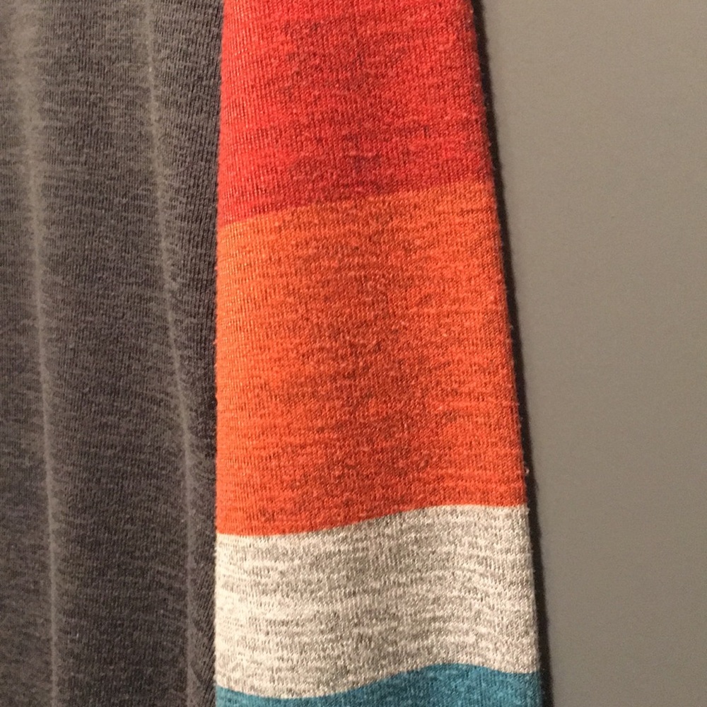 Great top! - Picture 2 of 2